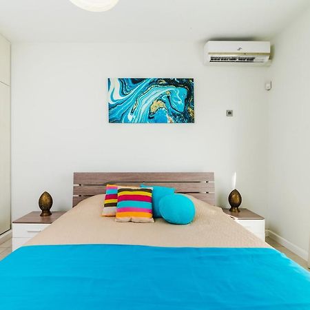 Beachcove Apartment 9 In Pereybere Pereybere Beach ภายนอก รูปภาพ