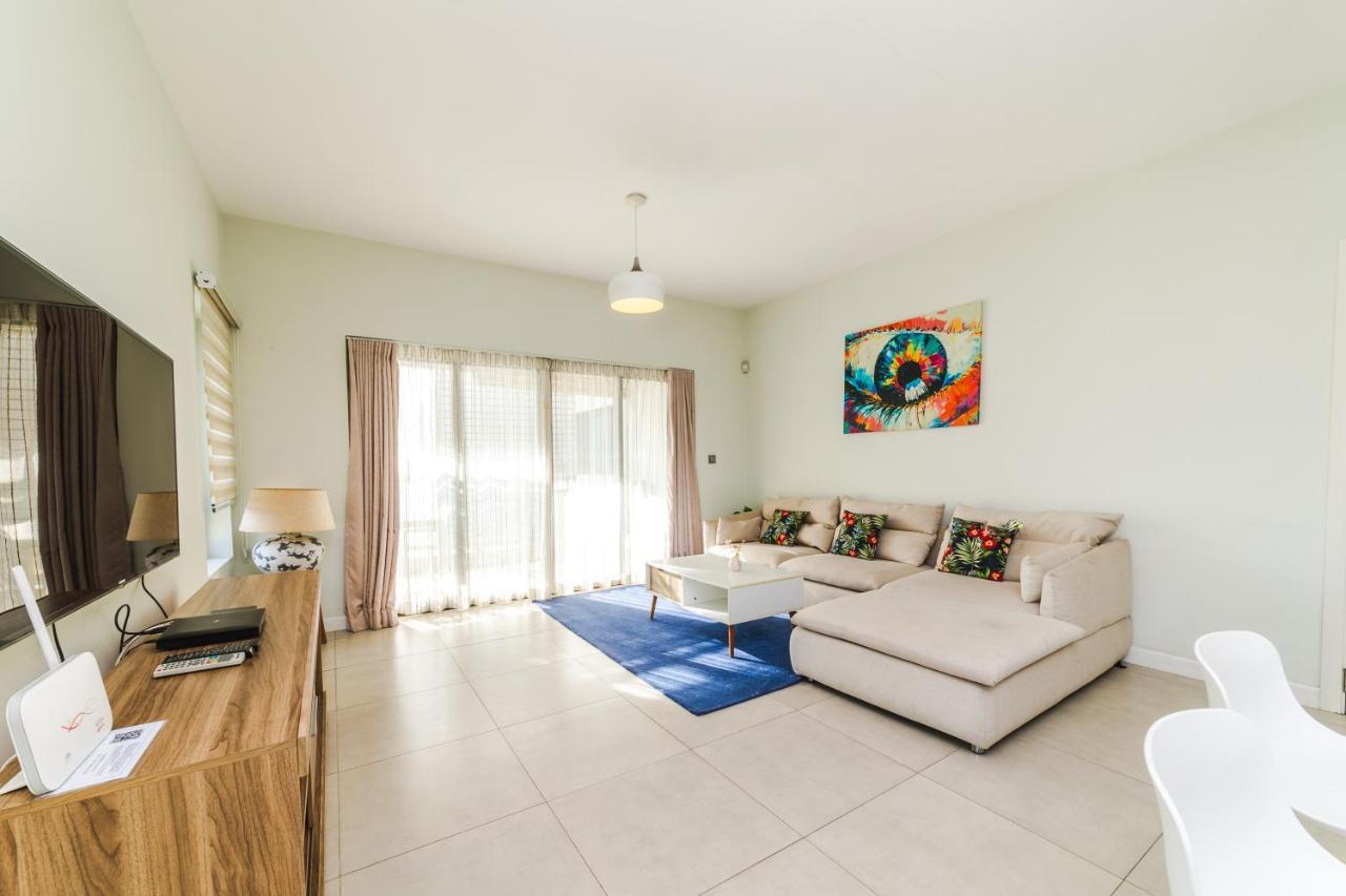 Beachcove Apartment 9 In Pereybere Pereybere Beach ภายนอก รูปภาพ