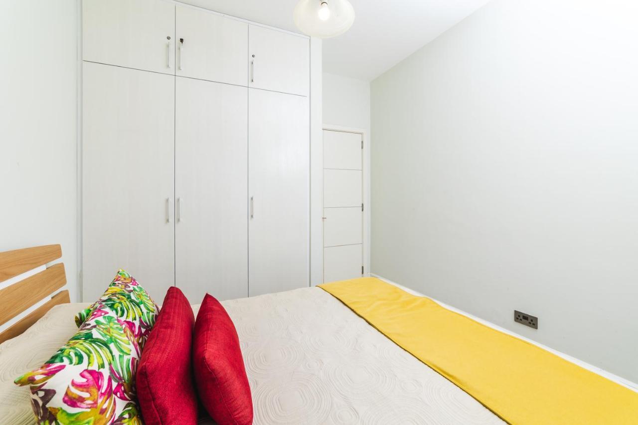 Beachcove Apartment 9 In Pereybere Pereybere Beach ภายนอก รูปภาพ